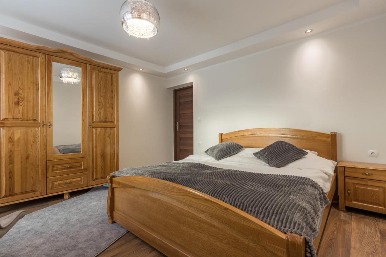 Lesny Dwor Bed & Breakfast Murzasichle Exterior photo