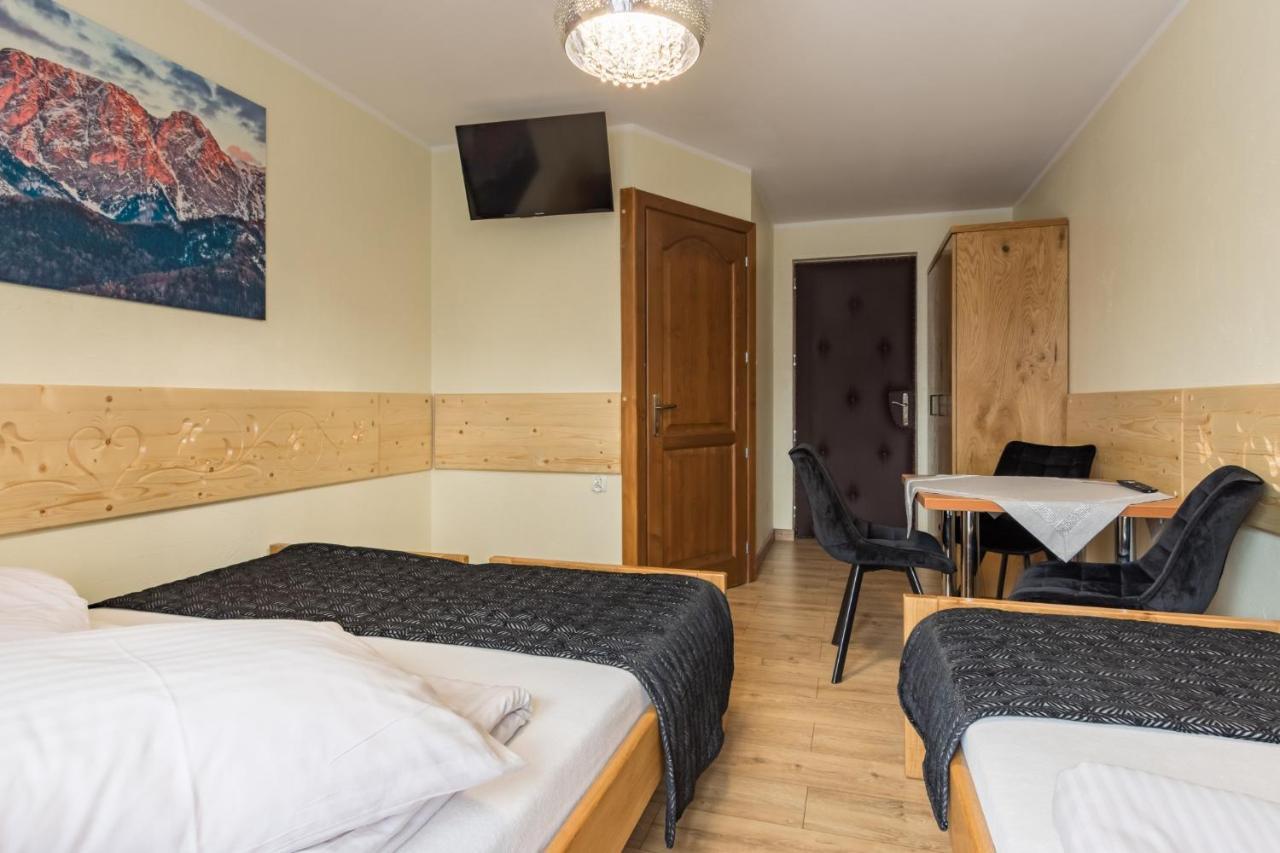 Lesny Dwor Bed & Breakfast Murzasichle Exterior photo