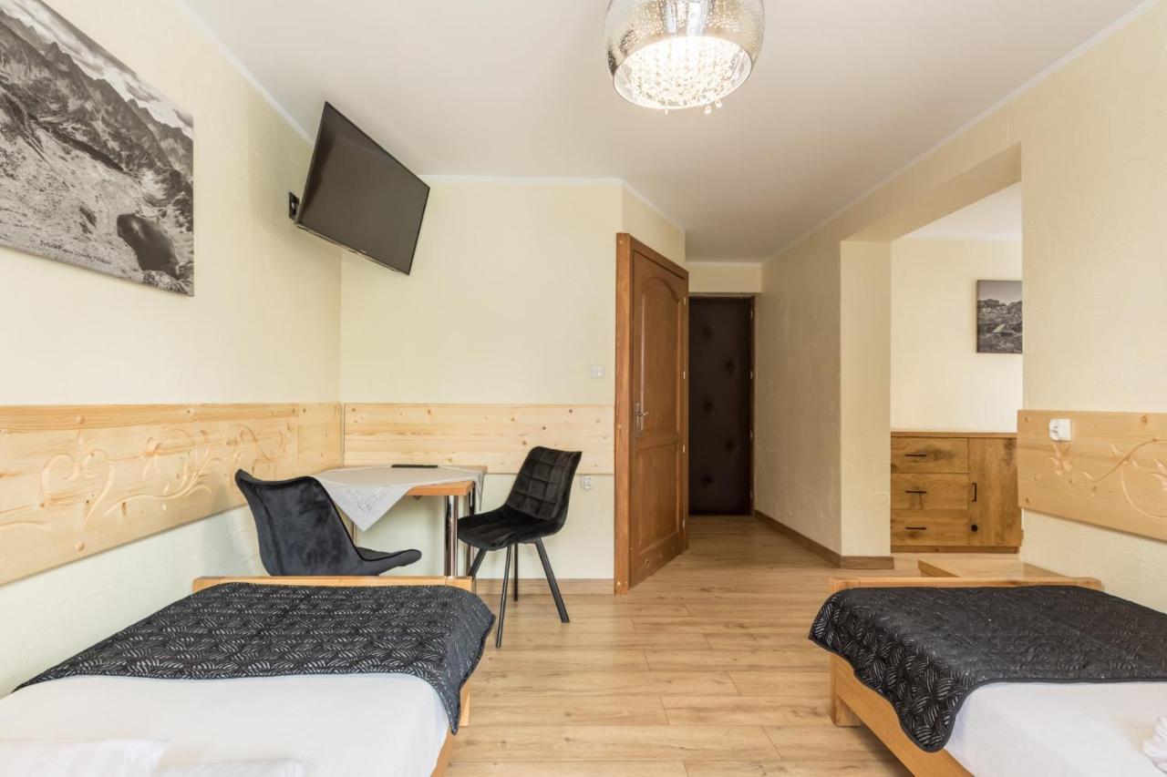 Lesny Dwor Bed & Breakfast Murzasichle Exterior photo