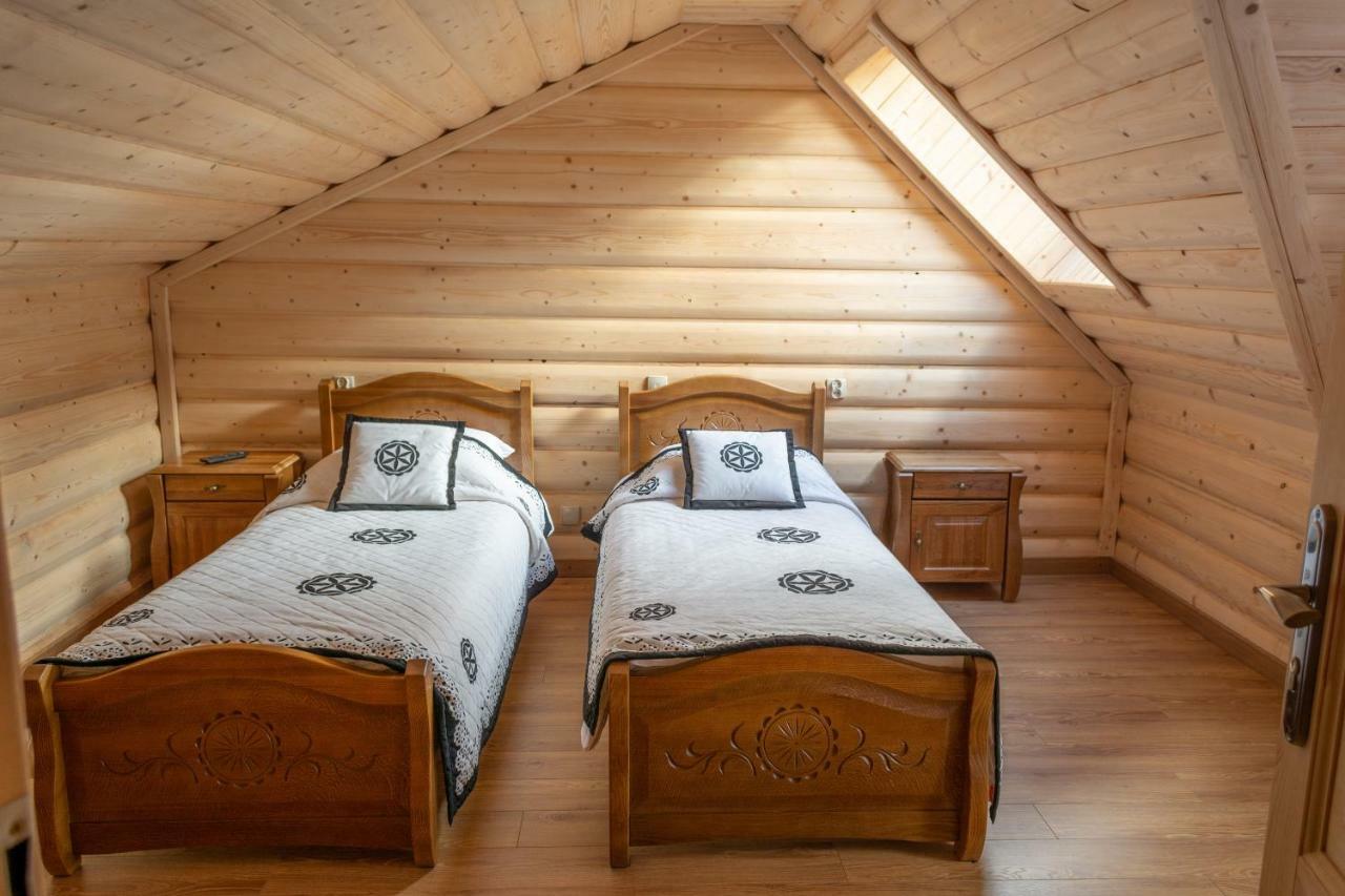 Lesny Dwor Bed & Breakfast Murzasichle Exterior photo