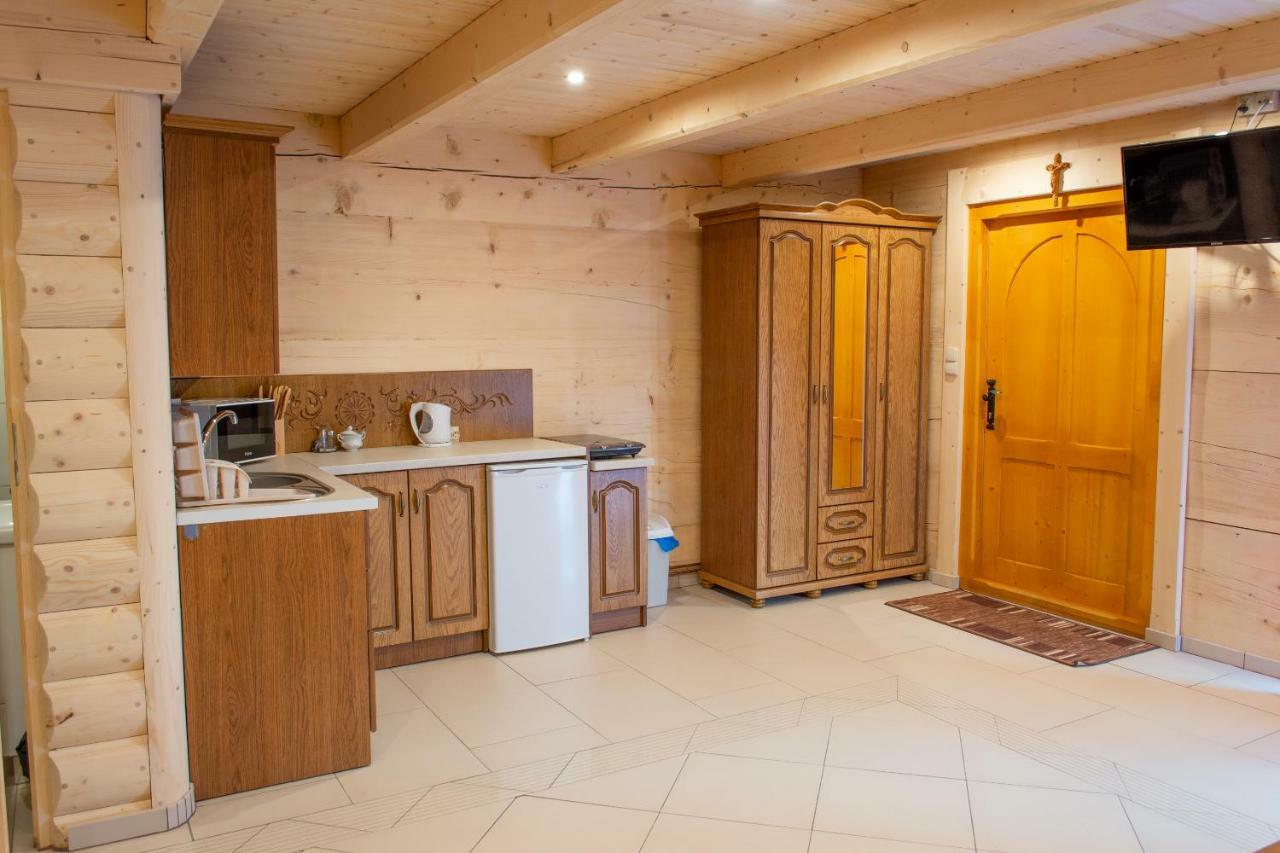 Lesny Dwor Bed & Breakfast Murzasichle Exterior photo